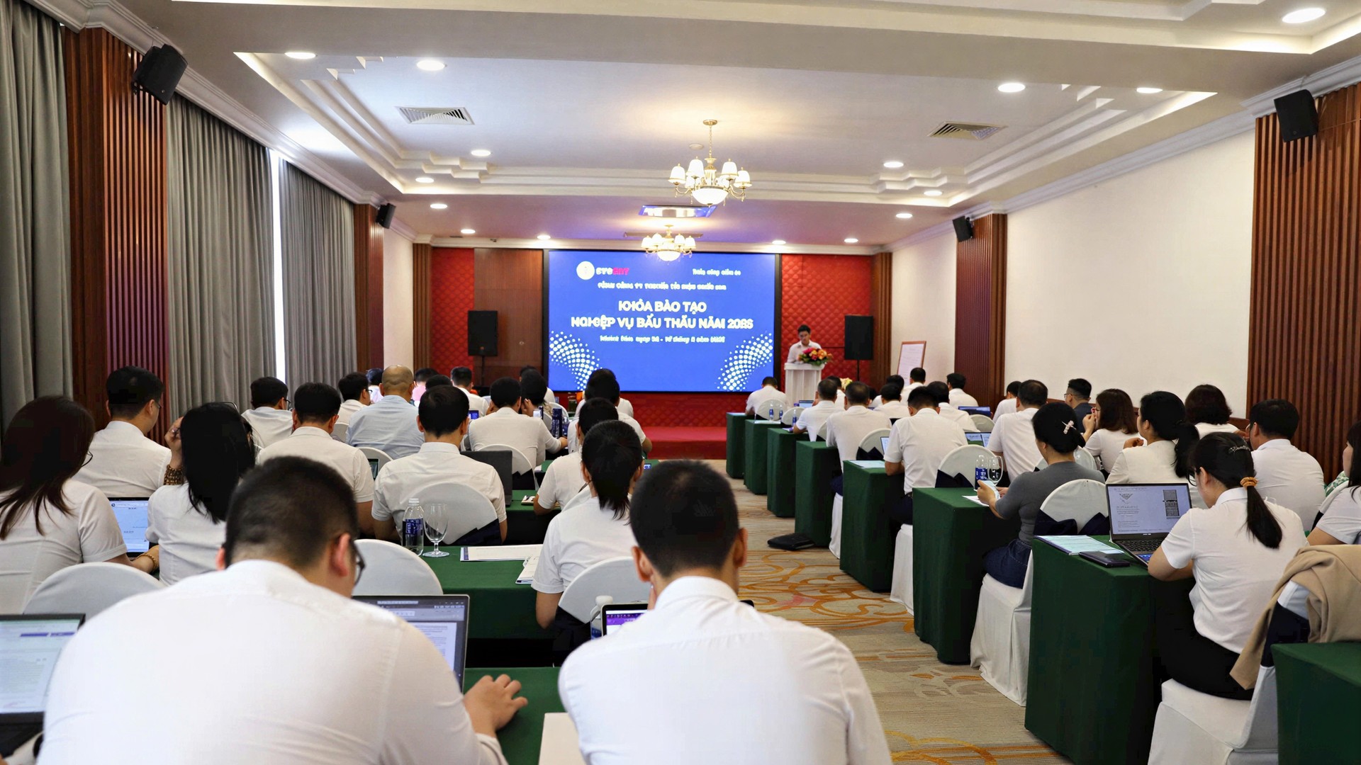 Hội trường khóa đào tạo của Viện